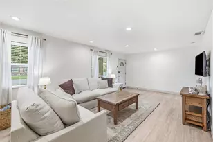 3913 W Wallace Ave, Tampa, FL 33611 - Photo 7