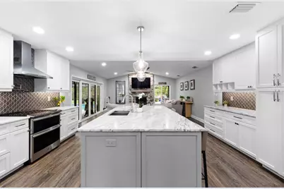 3906 Braun Way, Valrico, FL 33596 - Photo 9