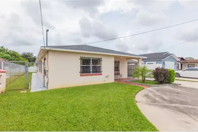 6611 N Clark Avenue, Tampa, FL 33614 - Photo 3
