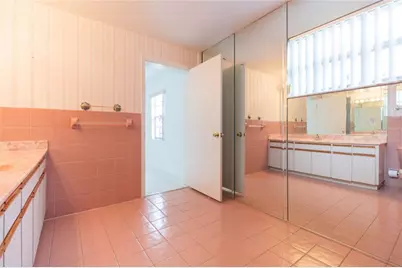 6611 N Clark Avenue, Tampa, FL 33614 - Photo 29