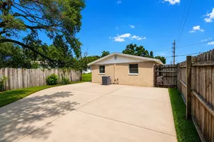 3311 E Chelsea St, Tampa, FL 33610 - Photo 27
