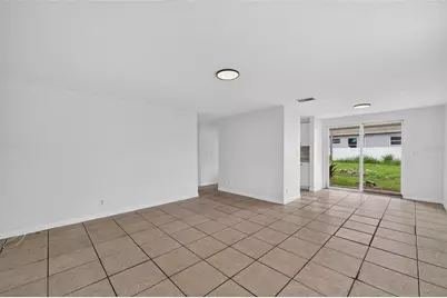 3311 E Chelsea Street, Tampa, FL 33610 - Photo 9