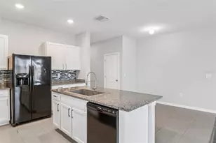 2685 Suncoast Blend Dr, Odessa, FL 33556 - Photo 7