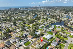 1727 New Hampshire Ave NE, Saint Petersburg, FL 33703 - Photo 27