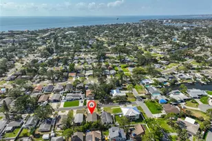 1727 New Hampshire Ave NE, Saint Petersburg, FL 33703 - Photo 29
