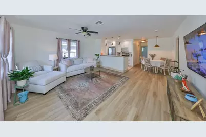 1727 New Hampshire Avenue NE, Saint Petersburg, FL 33703 - Photo 5