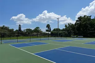 1727 New Hampshire Ave NE, Saint Petersburg, FL 33703 - Photo 37
