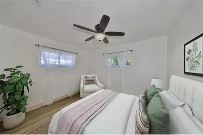 1727 New Hampshire Avenue NE, Saint Petersburg, FL 33703 - Photo 19