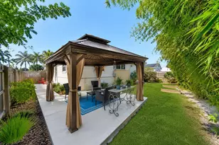 1727 New Hampshire Ave NE, Saint Petersburg, FL 33703 - Photo 25