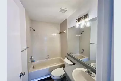 4025 Angel Oak Court #203, Tampa, FL 33613 - Photo 19