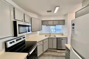 4025 Angel Oak Ct, Tampa, FL 33613 - Photo 15