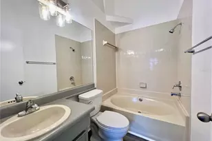 4025 Angel Oak Ct, Tampa, FL 33613 - Photo 37
