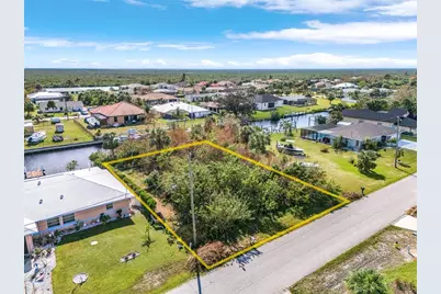 18826 Ashcroft Circle, Port Charlotte, FL 33948 - Photo 11
