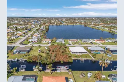 18826 Ashcroft Circle, Port Charlotte, FL 33948 - Photo 7