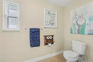 1307 Brantwood Dr, Valrico, FL 33594 - Photo 15