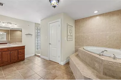 1307 Brantwood Drive, Valrico, FL 33594 - Photo 19
