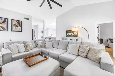 1074 Sanabel Court NE, Saint Petersburg, FL 33702 - Photo 23