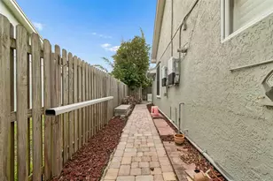 1128 Mainsail Dr, Tarpon Springs, FL 34689 - Photo 31