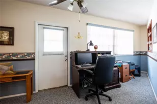 1830 Oak Forest Dr S, Clearwater, FL 33759 - Photo 23
