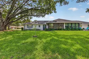 1275 Stonehaven Ln, Dunedin, FL 34698 - Photo 9