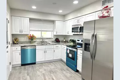 912 La Jolla Avenue, Sun City Center, FL 33573 - Photo 9