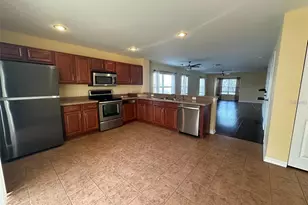 4405 Tuscan Loon Dr, Tampa, FL 33619 - Photo 5