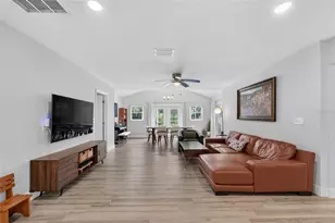 1120 Lakemont Dr, Valrico, FL 33594 - Photo 25