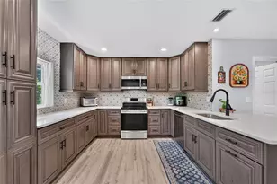 1120 Lakemont Dr, Valrico, FL 33594 - Photo 35