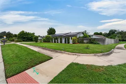 1120 Lakemont Drive, Valrico, FL 33594 - Photo 9