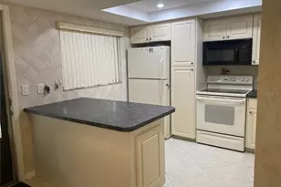2440 Winding Creek Blvd, Clearwater, FL 33761 - Photo 3