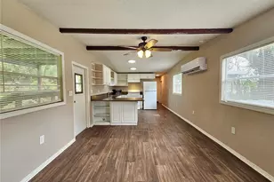 37826 Daughtery Rd, Zephyrhills, FL 33541 - Photo 7