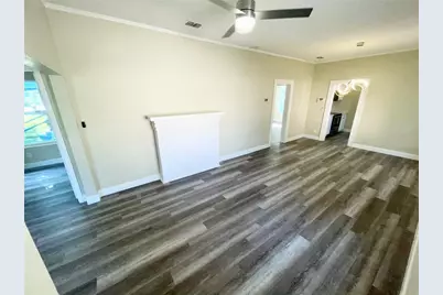 1121 10th Avenue S, Saint Petersburg, FL 33705 - Photo 3