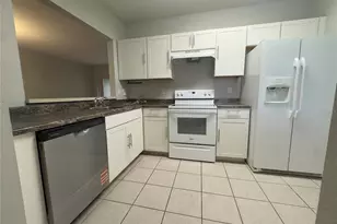 9507 Amberdale Ct, Riverview, FL 33578 - Photo 3