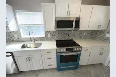 2525 37th Street S, Saint Petersburg, FL 33711 - Photo 15