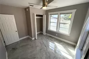 2525 37th St S, Saint Petersburg, FL 33711 - Photo 17