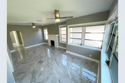 2525 37th Street S, Saint Petersburg, FL 33711 - Photo 5