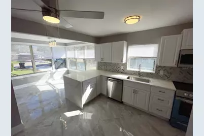 2525 37th Street S, Saint Petersburg, FL 33711 - Photo 11