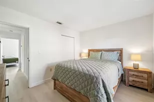 8911 Blind Pass Rd, Saint Pete Beach, FL 33706 - Photo 17