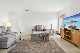 8911 Blind Pass Rd, Saint Pete Beach, FL 33706 - Photo 5