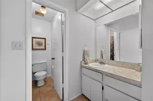1131 Longfellow Rd, Sarasota, FL 34243 - Photo 35