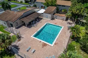 1131 Longfellow Rd, Sarasota, FL 34243 - Photo 49
