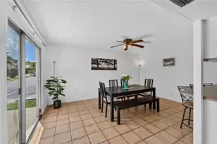 1131 Longfellow Rd, Sarasota, FL 34243 - Photo 11