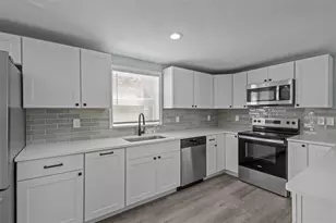 1682 Wilmar Ave, Tarpon Springs, FL 34689 - Photo 19