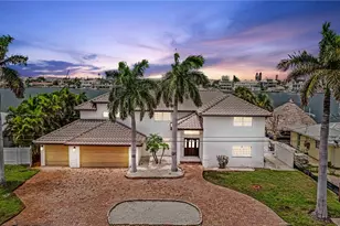 423 55th Ave, Saint Pete Beach, FL 33706 - Photo 1