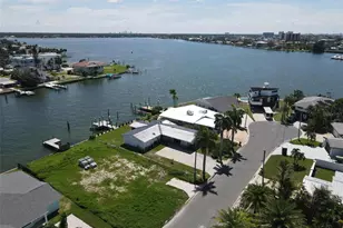11125 4th St E, Treasure Island, FL 33706 - Photo 1