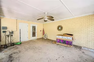 303 St Augustine Ave, Temple Terrace, FL 33617 - Photo 33