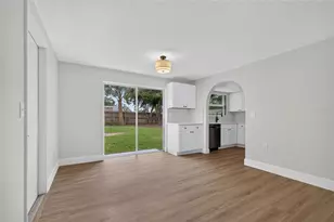 9001 Arndale Cir, Tampa, FL 33615 - Photo 19