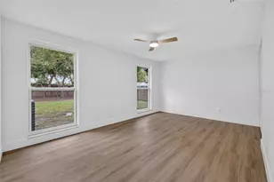 9001 Arndale Cir, Tampa, FL 33615 - Photo 27