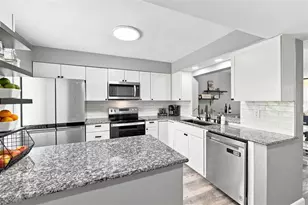 1805 Mariner Dr, Tarpon Springs, FL 34689 - Photo 9