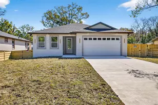 284 Roosevelt Ave, Masaryktown, FL 34604 - Photo 1